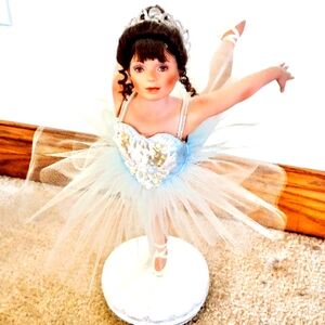 ASHTON DRAKE PORCELAIN BALLERINA DOLL,PATRICE MUSICAL, BY BILL HANSON, COA#743-A